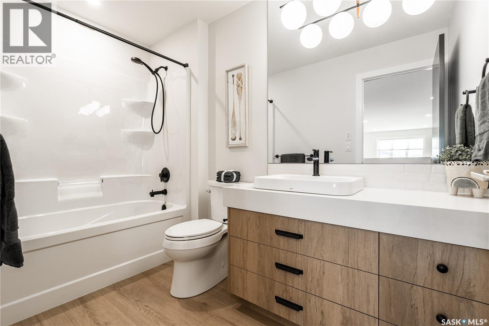 415 Sharma Crescent, Saskatoon, SK - Indoor Photo Showing Bathroom