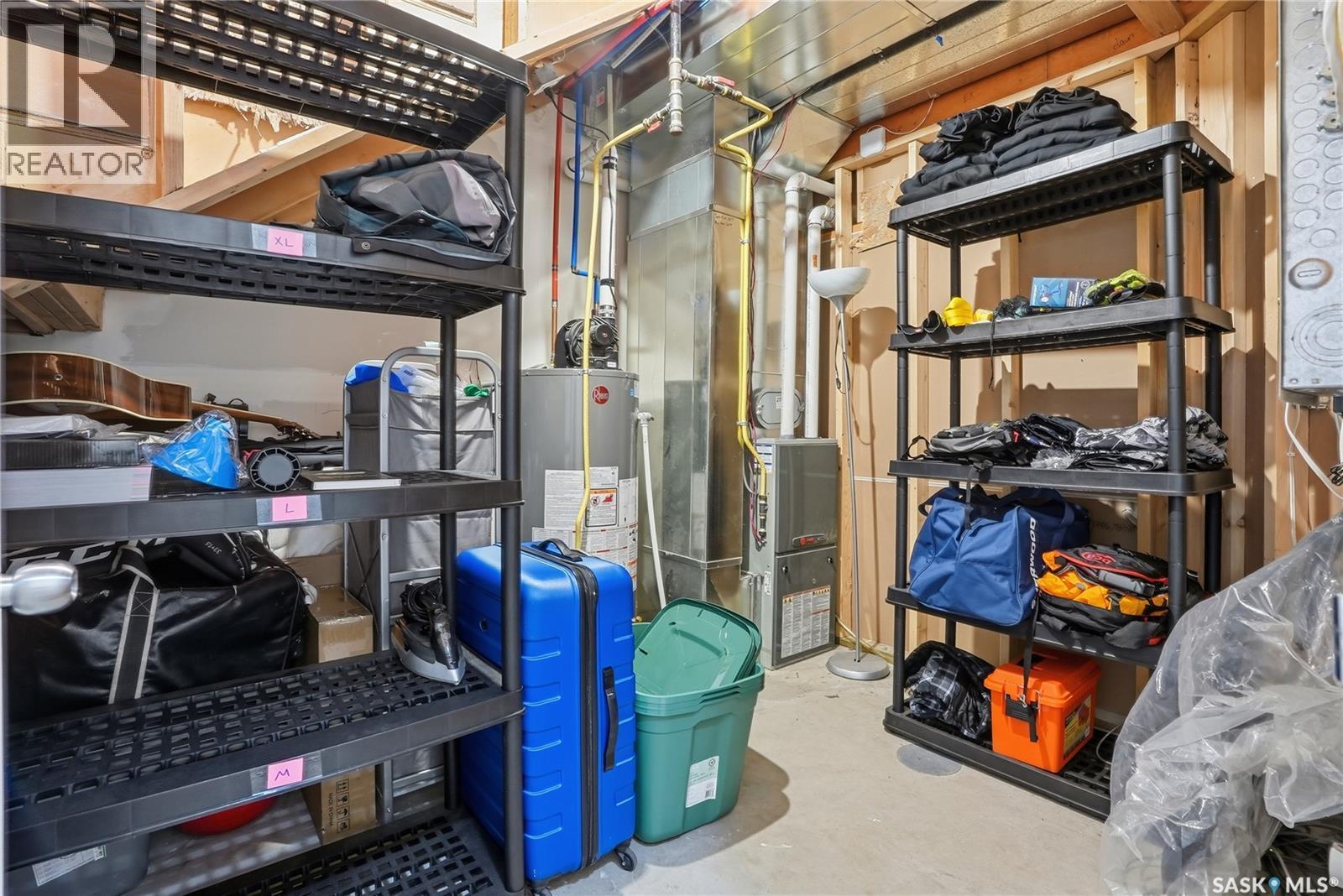 5 29 1St Avenue N, Martensville, SK - Indoor Photo Showing Basement