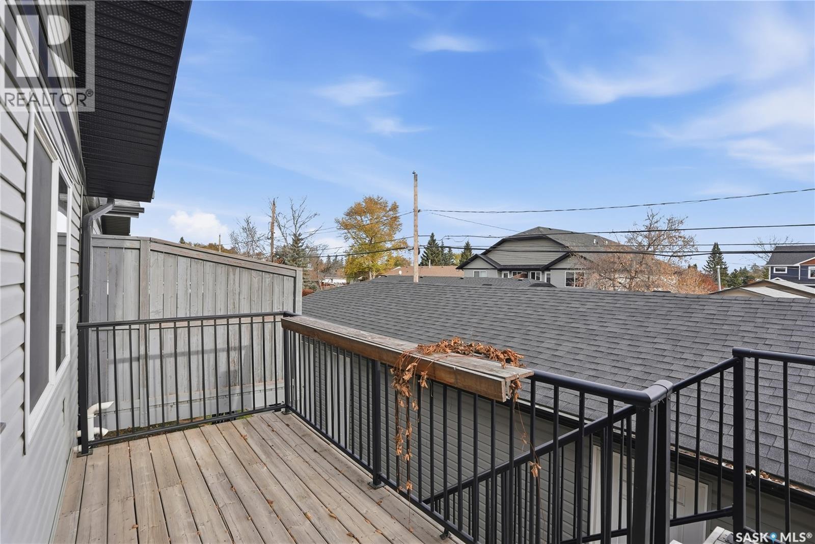 5 29 1St Avenue N, Martensville, SK - Outdoor With Deck Patio Veranda With Exterior