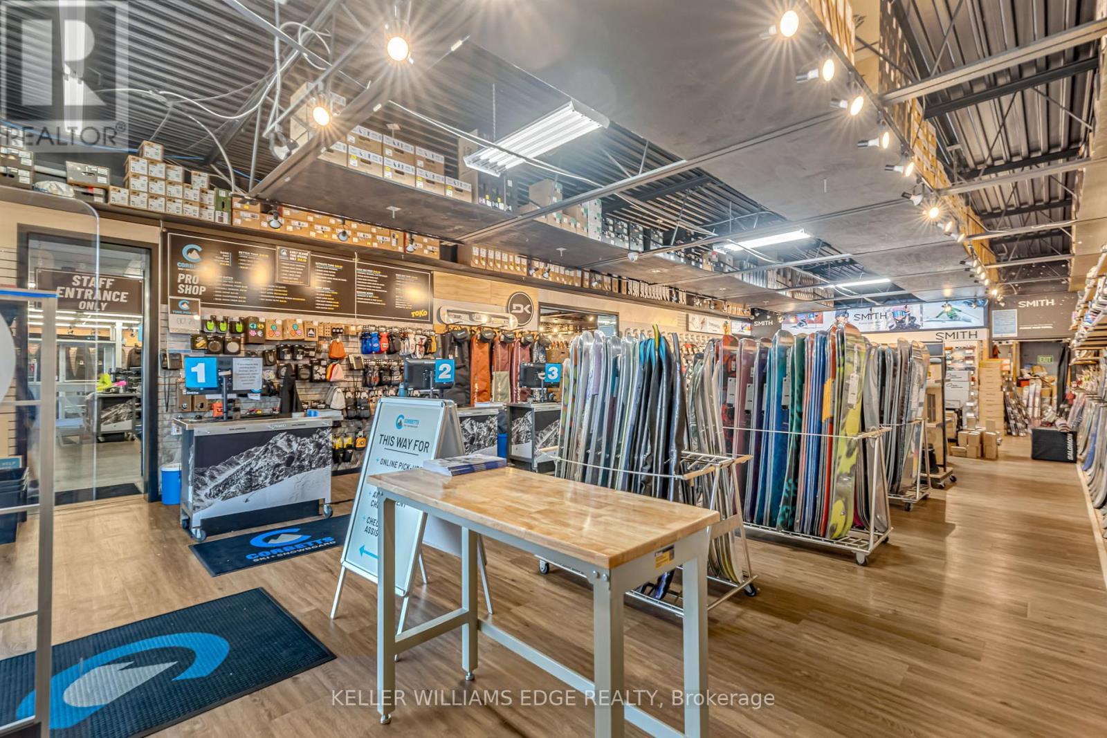 116-120 Speers Road, Oakville, ON