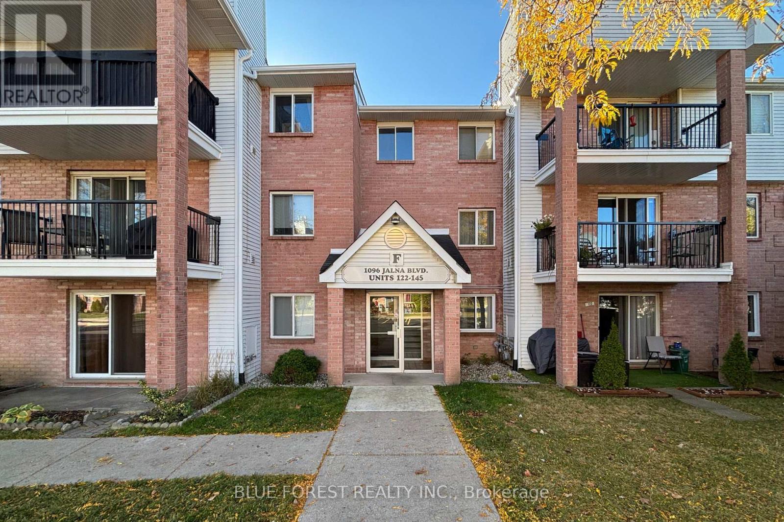 141 - 1096 Jalna Boulevard, London South (South X), ON - Outdoor With Facade