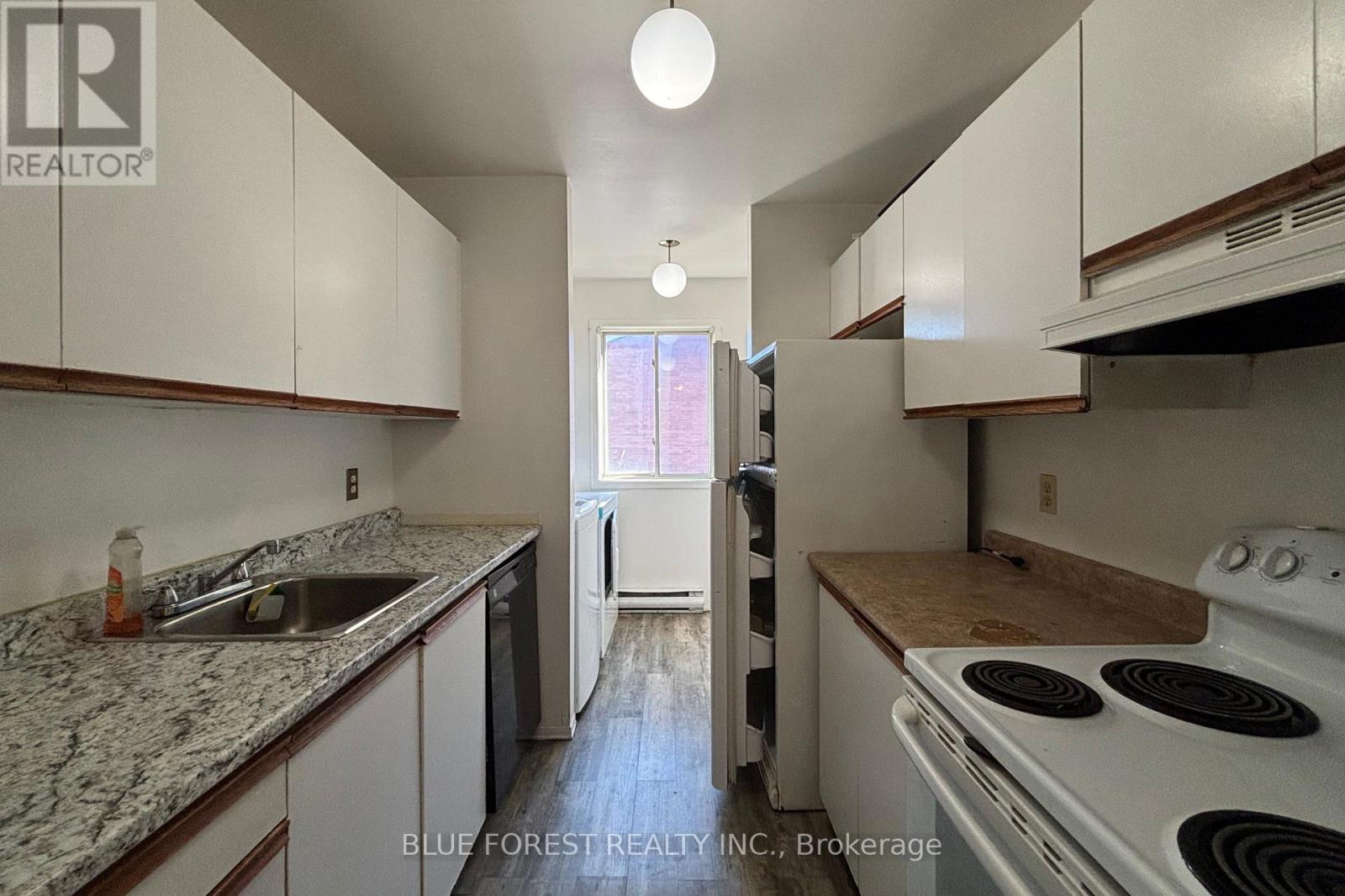 141 - 1096 Jalna Boulevard, London South (South X), ON - Indoor Photo Showing Kitchen