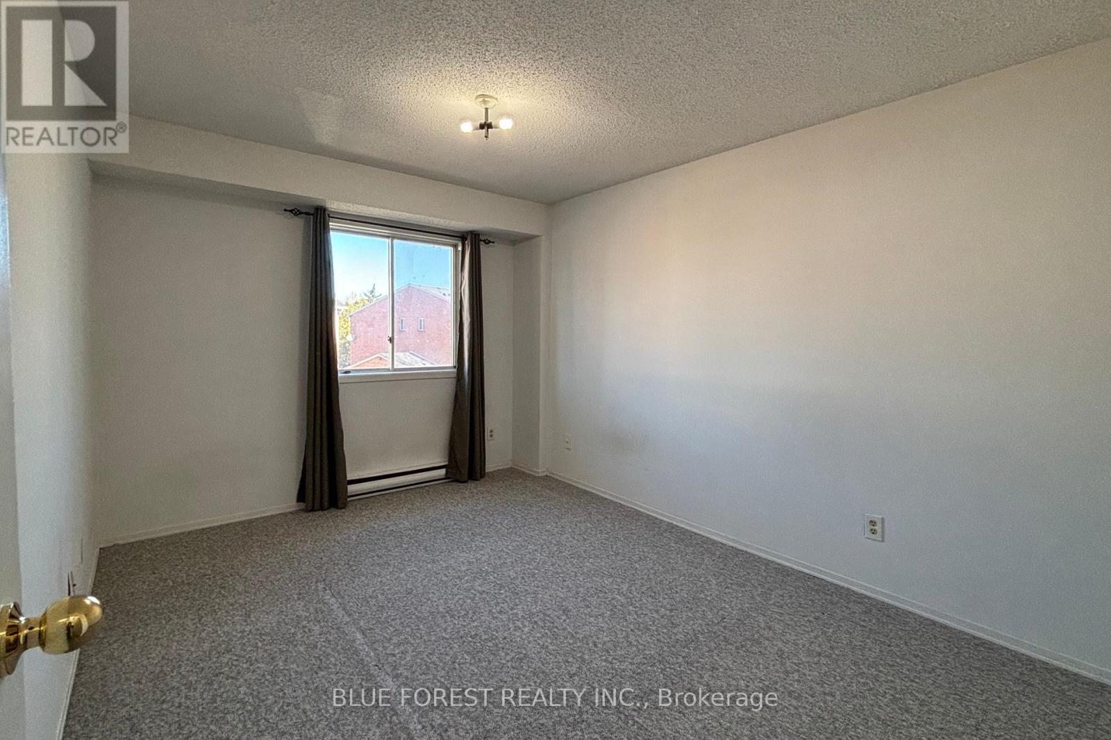 141 - 1096 Jalna Boulevard, London South (South X), ON - Indoor Photo Showing Other Room