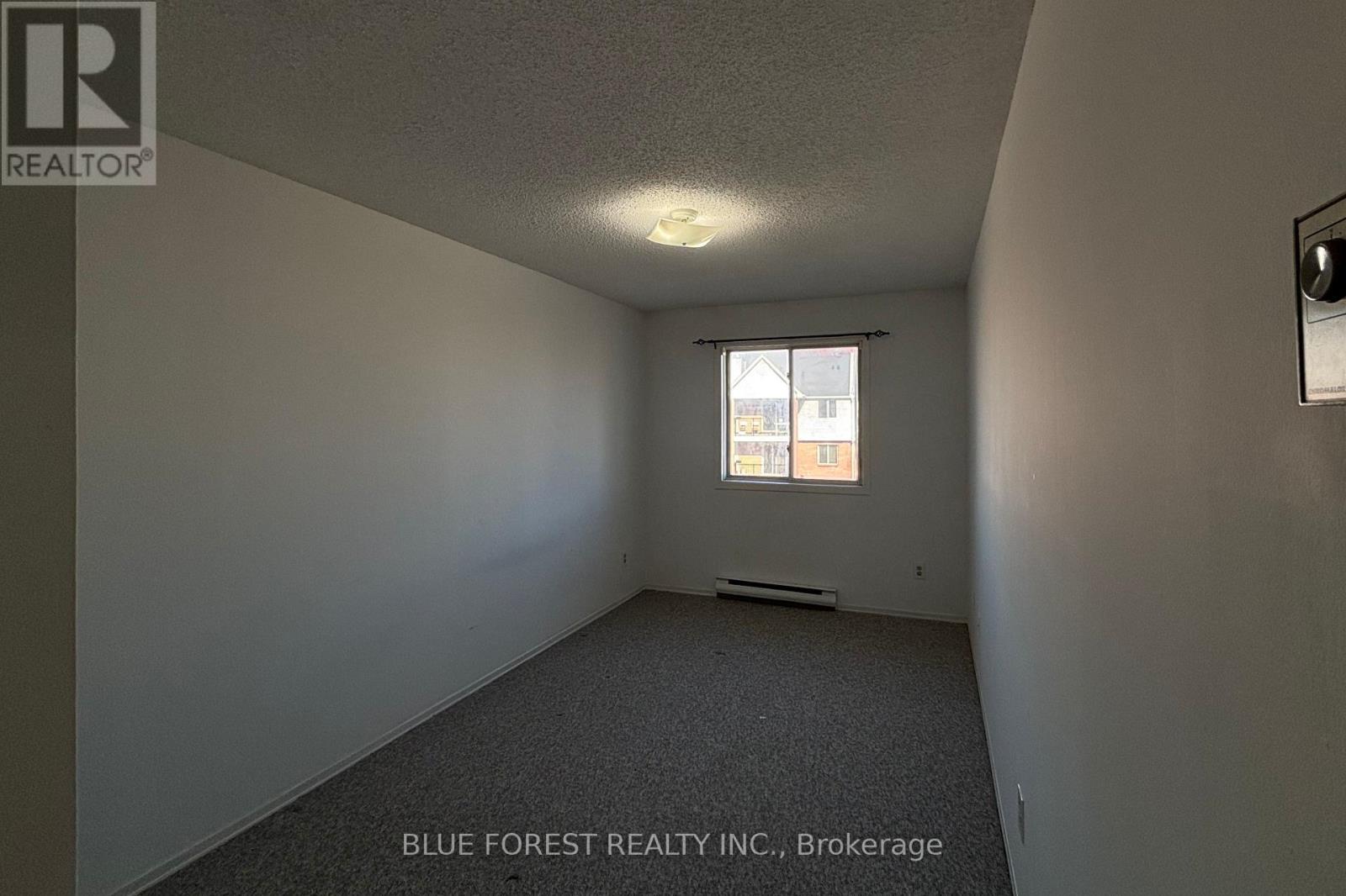 141 - 1096 Jalna Boulevard, London South (South X), ON - Indoor Photo Showing Other Room