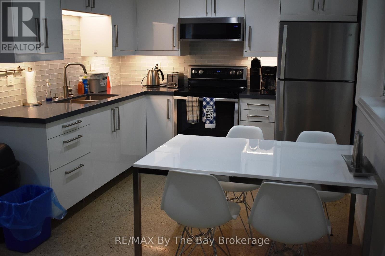 #1 - 1054 Lawson Road, Tiny, ON - Indoor Photo Showing Kitchen With Double Sink With Upgraded Kitchen