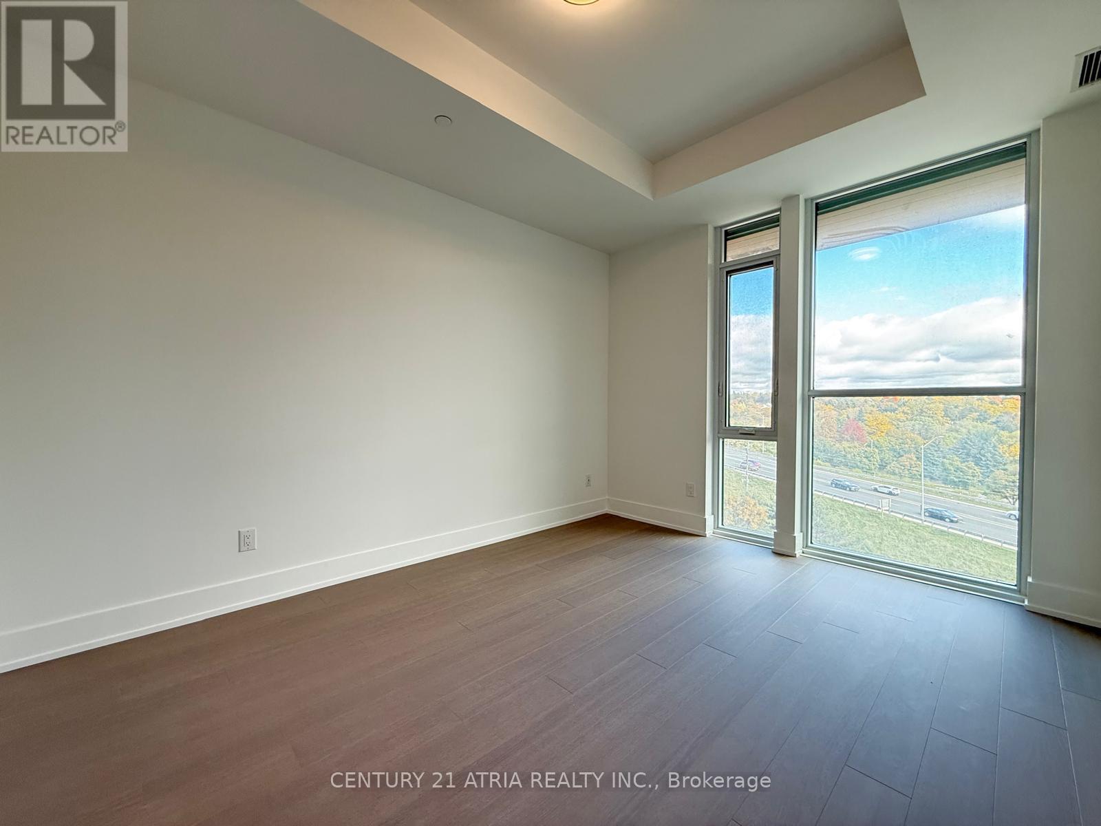 715 - 399 Royal Orchard Boulevard, Markham, ON - Indoor Photo Showing Other Room