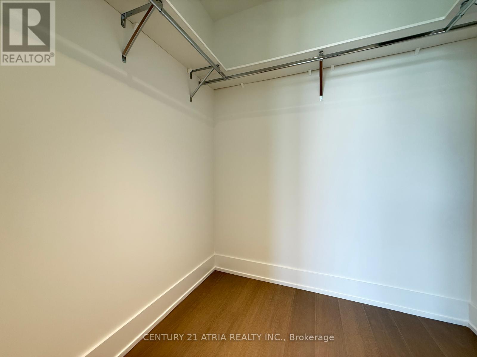 715 - 399 Royal Orchard Boulevard, Markham, ON - Indoor With Storage