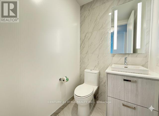 715 - 399 Royal Orchard Boulevard, Markham, ON - Indoor Photo Showing Bathroom
