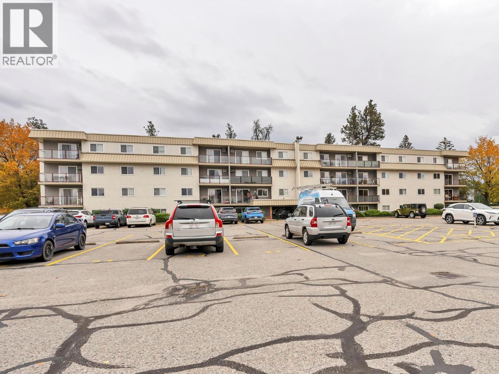 110 Skaha Place Unit# 310, Penticton, BC - Outdoor