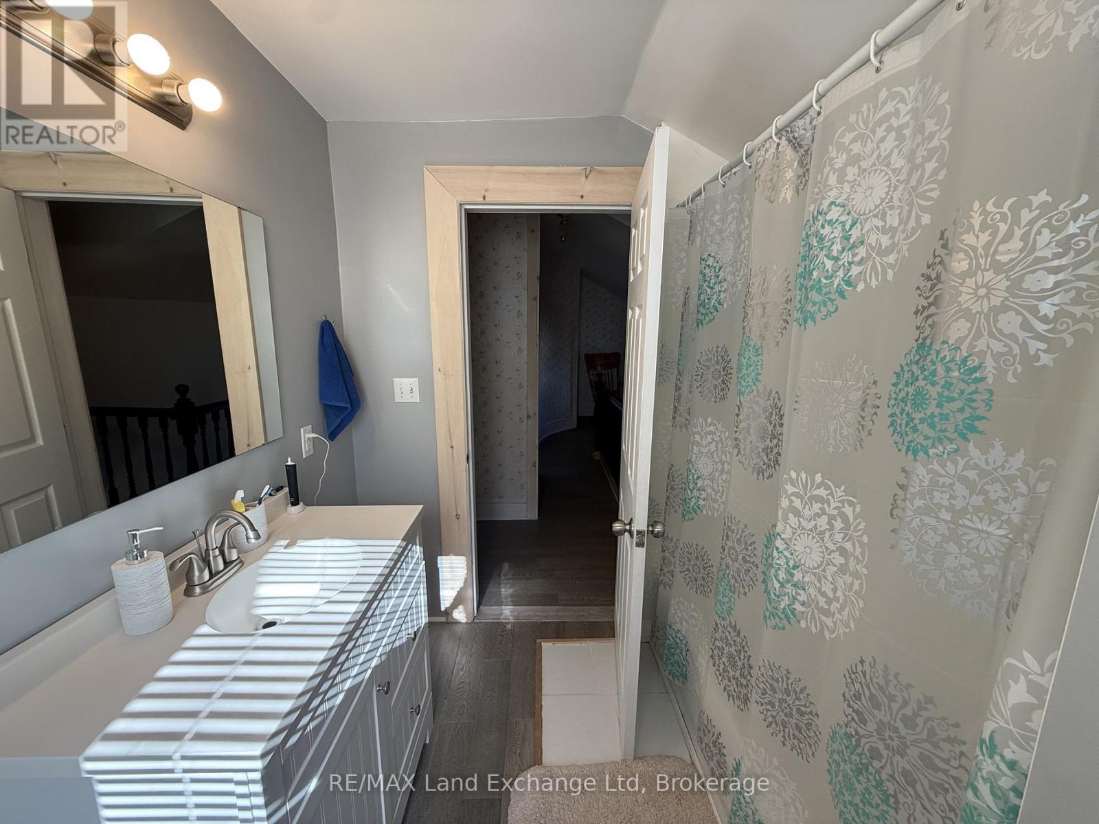 26 Patrick Street W, North Huron (Wingham), ON - Indoor Photo Showing Bathroom