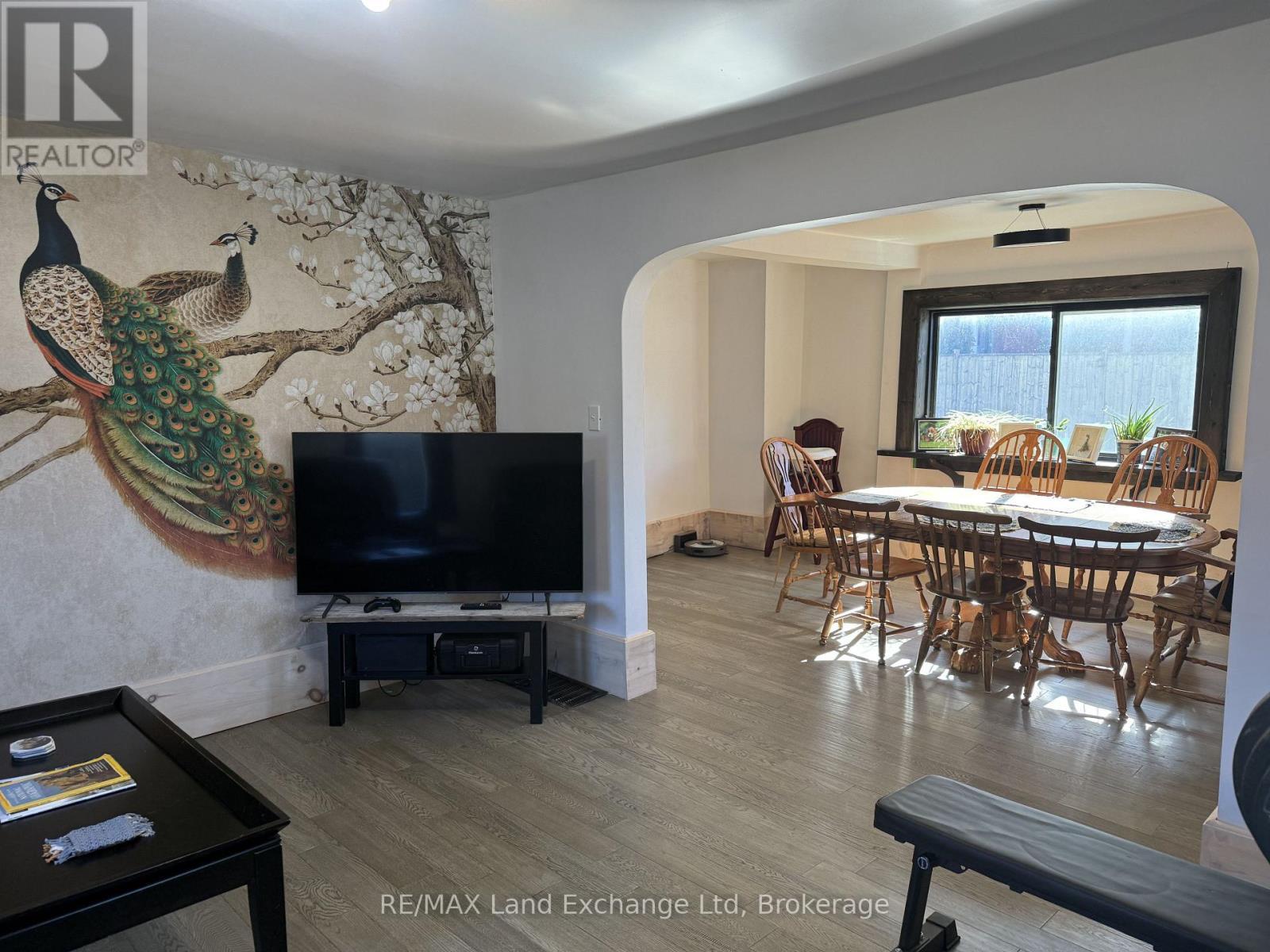 26 Patrick Street W, North Huron (Wingham), ON - Indoor