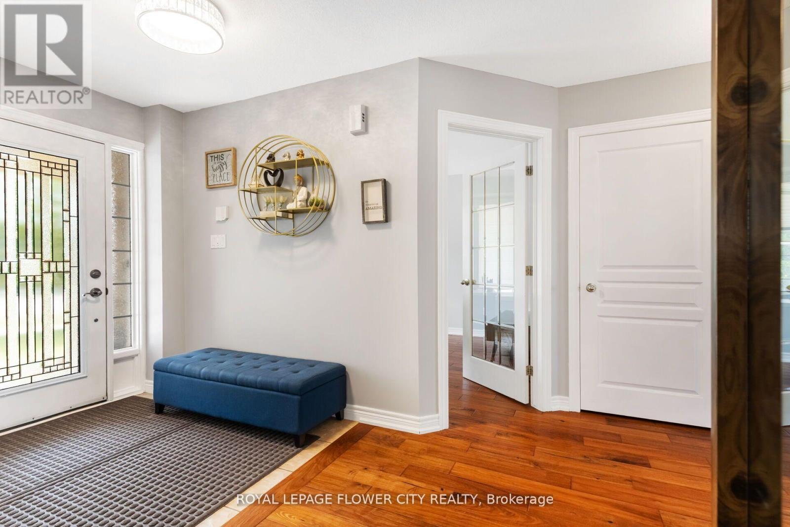 1297 Barton Street, Hamilton, ON - Indoor Photo Showing Other Room