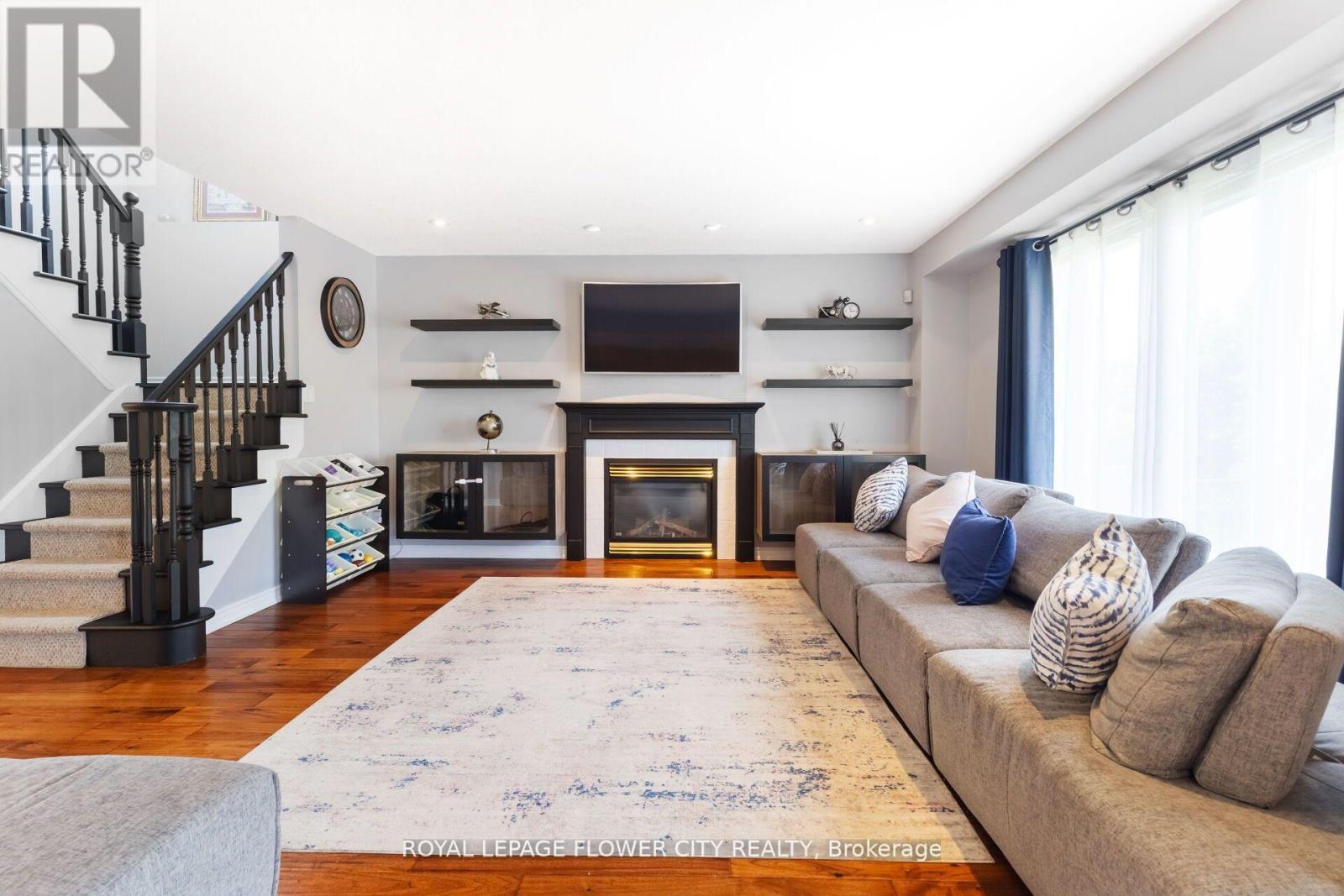 1297 Barton Street, Hamilton, ON - Indoor Photo Showing Living Room With Fireplace