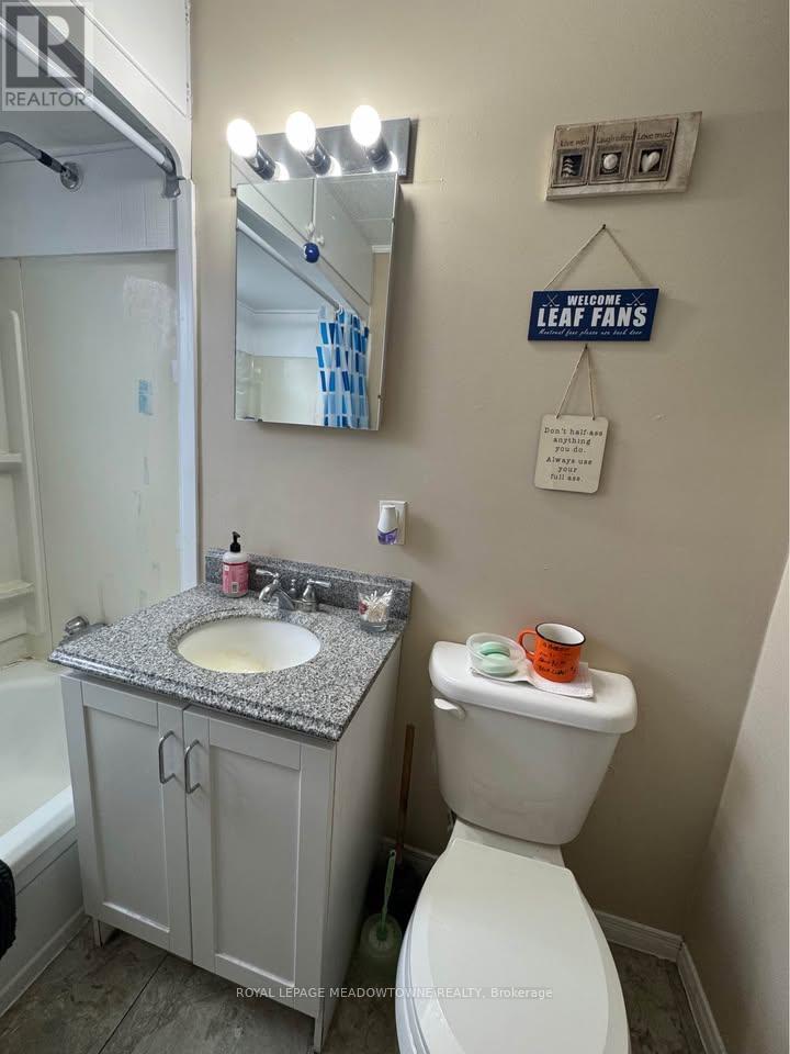 3C - 277-233 Geddes Street, Centre Wellington, ON - Indoor Photo Showing Bathroom