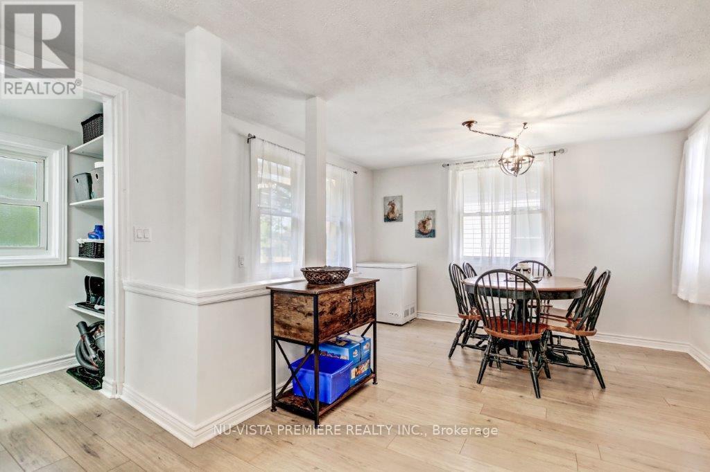 9 Sycamore Street, London East (East M), ON - Indoor Photo Showing Dining Room