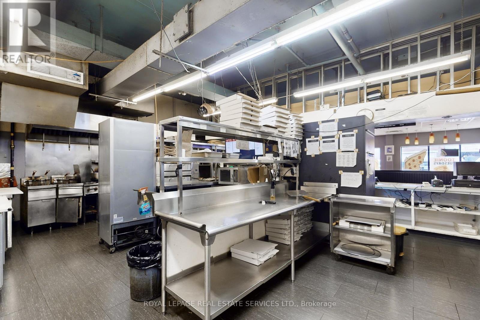 17 Commercial Street, Milton, ON