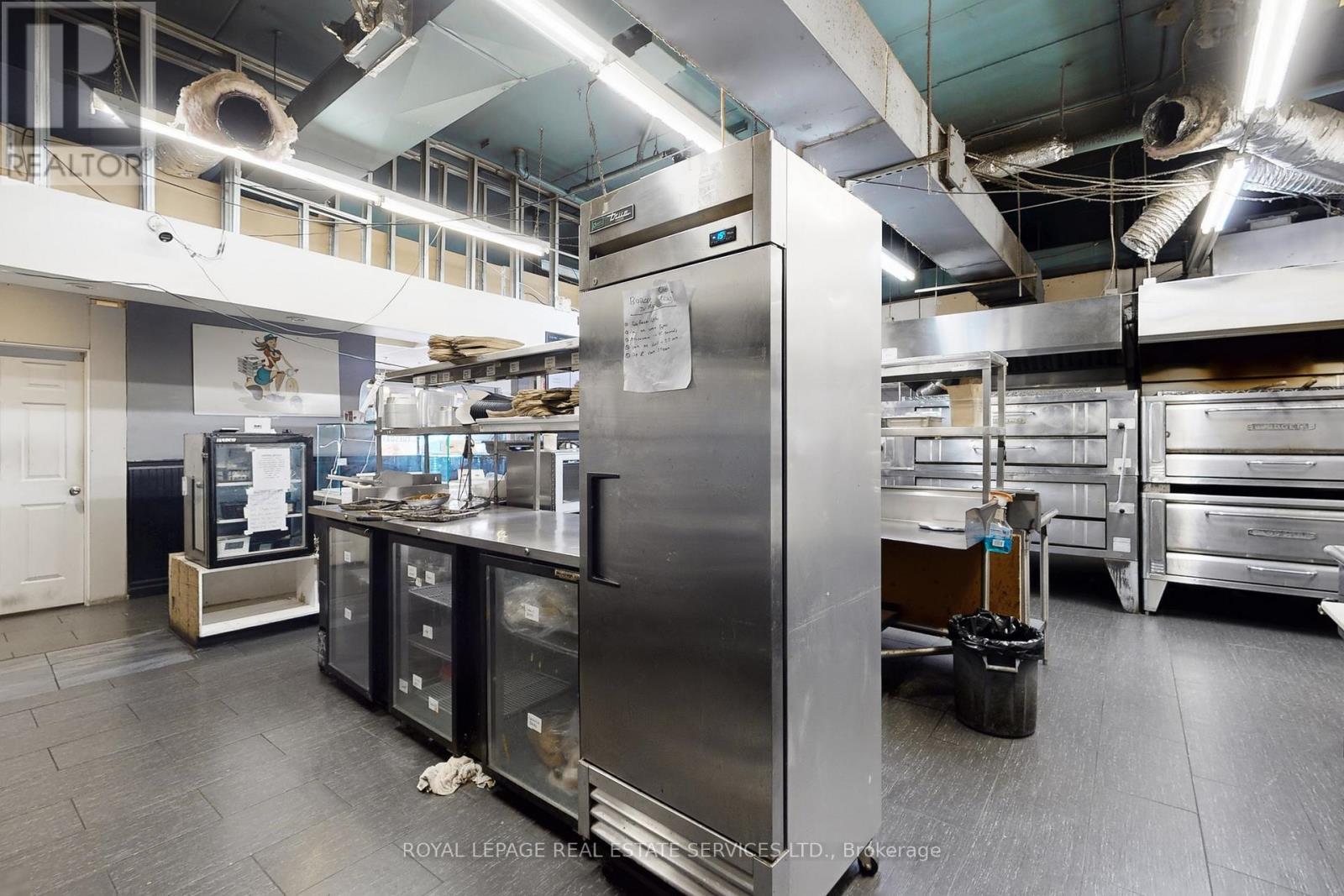 17 Commercial Street, Milton, ON