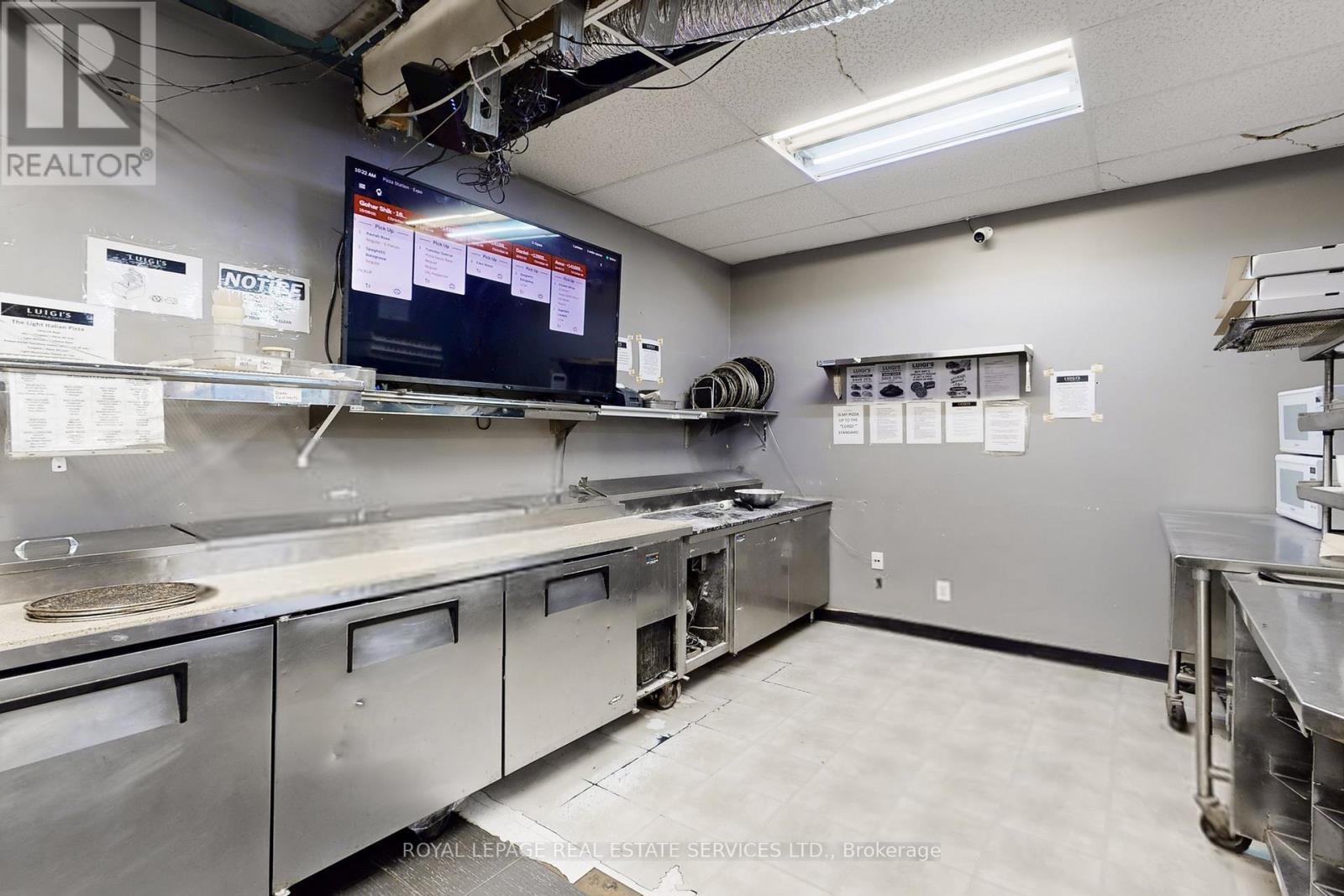 17 Commercial Street, Milton, ON