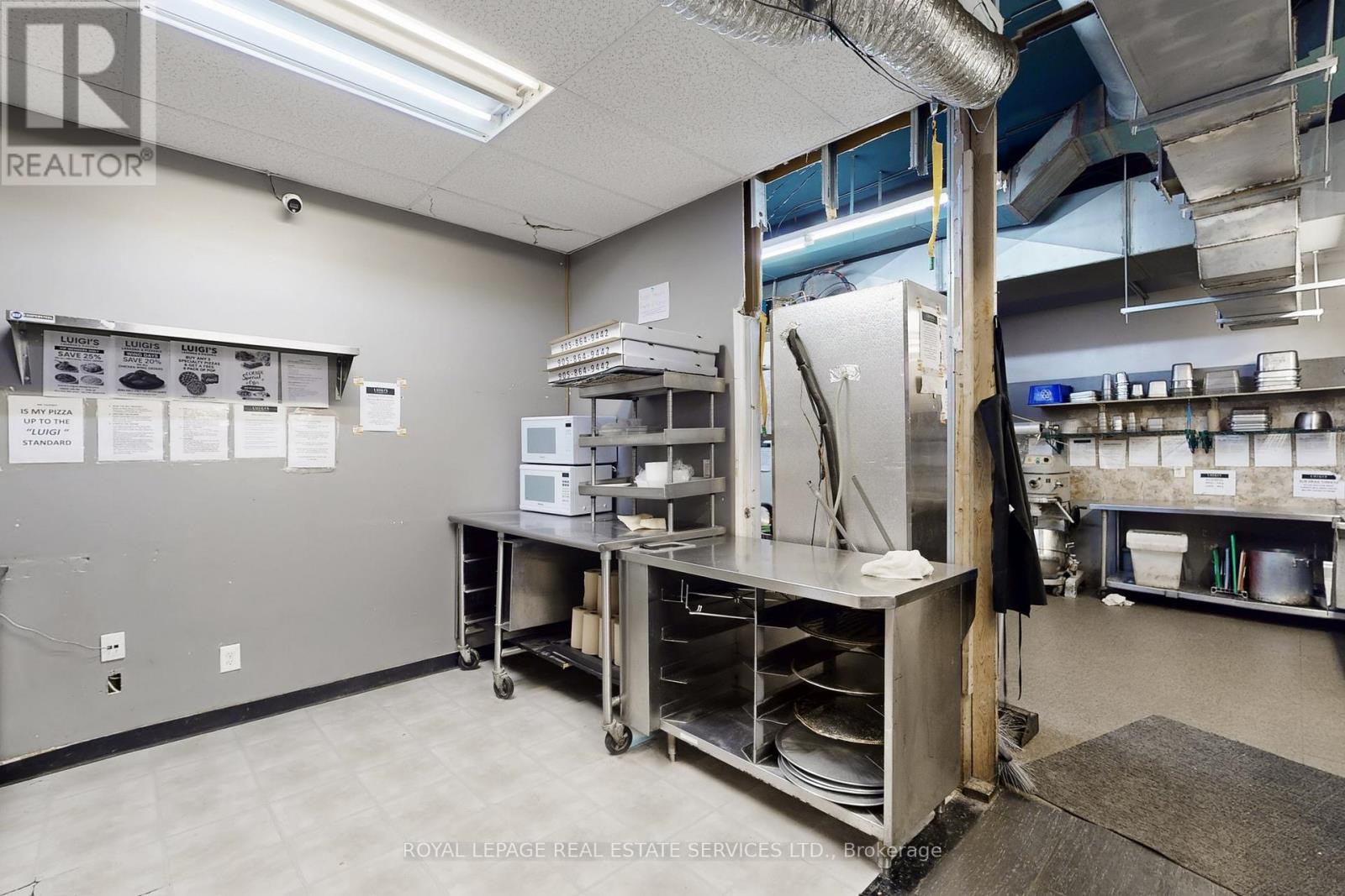 17 Commercial Street, Milton, ON