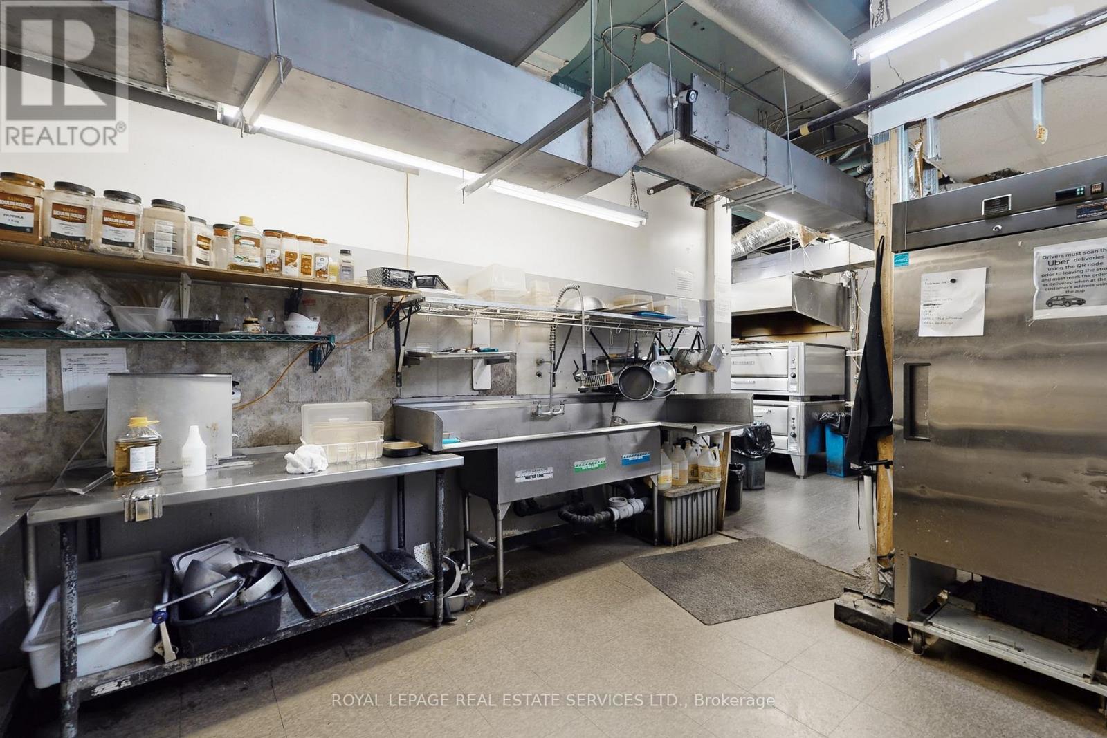 17 Commercial Street, Milton, ON