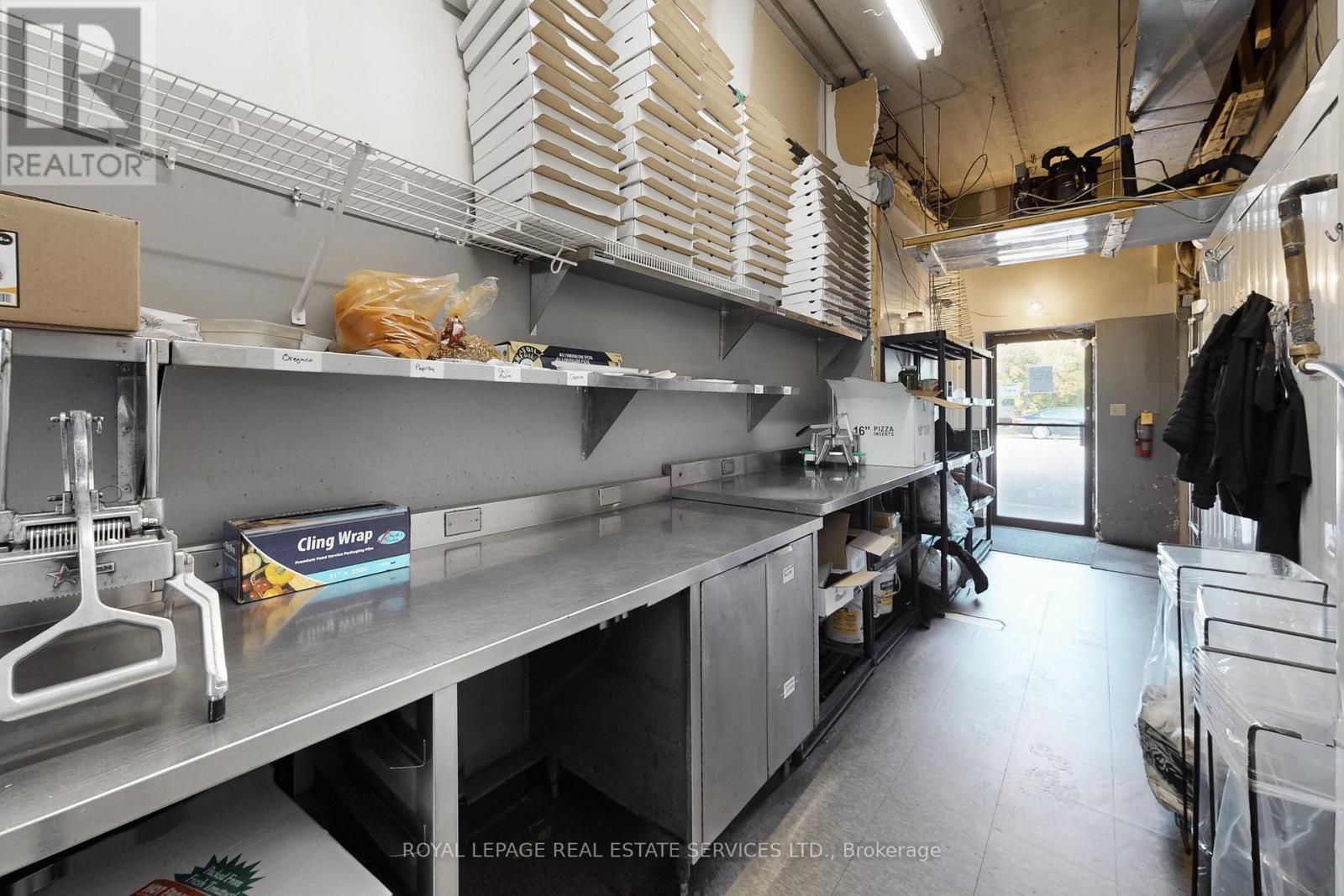 17 Commercial Street, Milton, ON