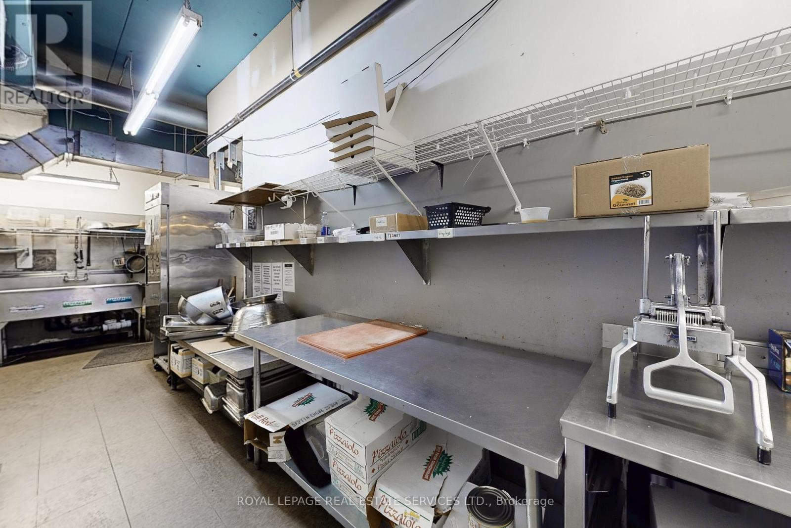 17 Commercial Street, Milton, ON