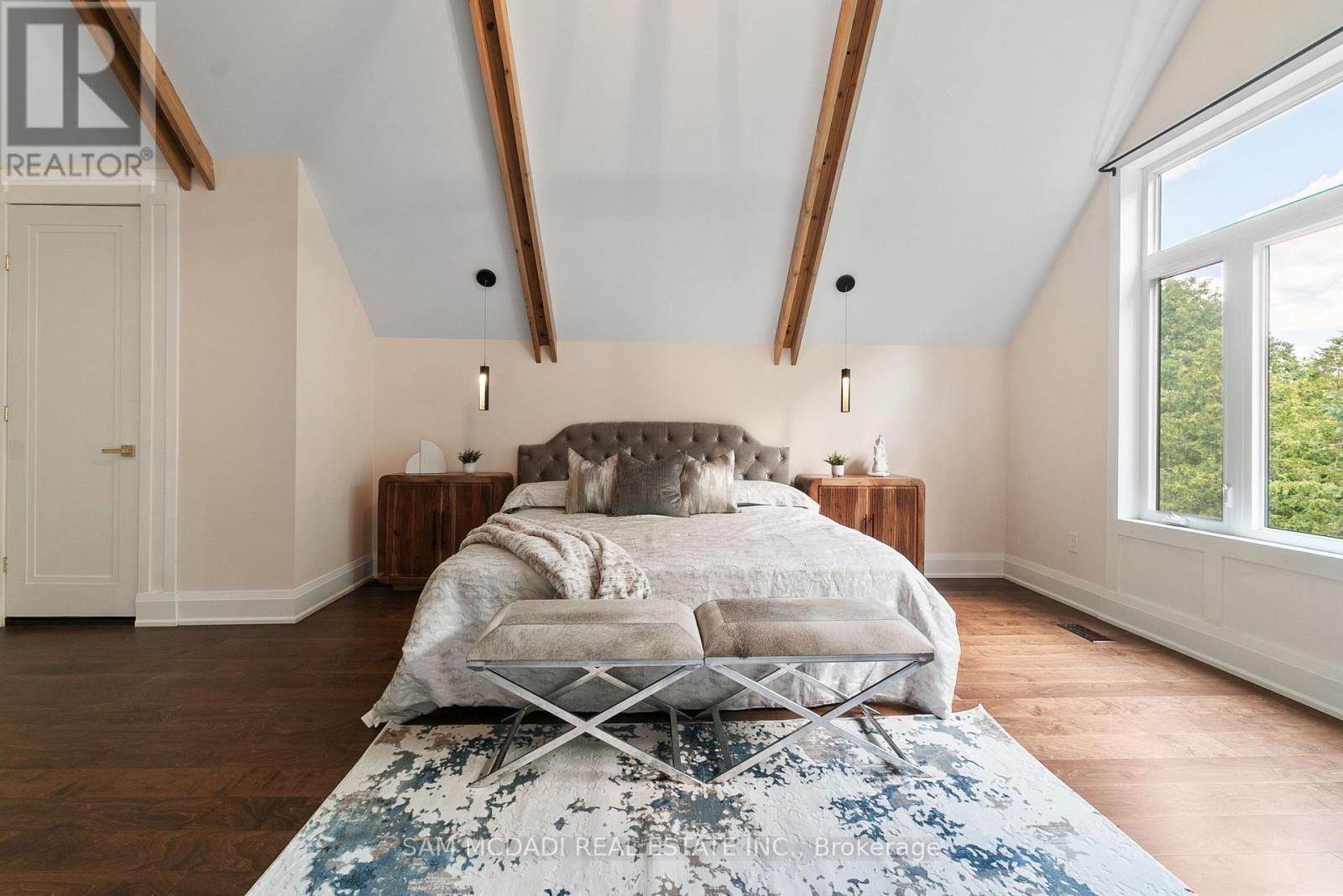 15 Glenview Heights Lane, King, ON - Indoor Photo Showing Bedroom