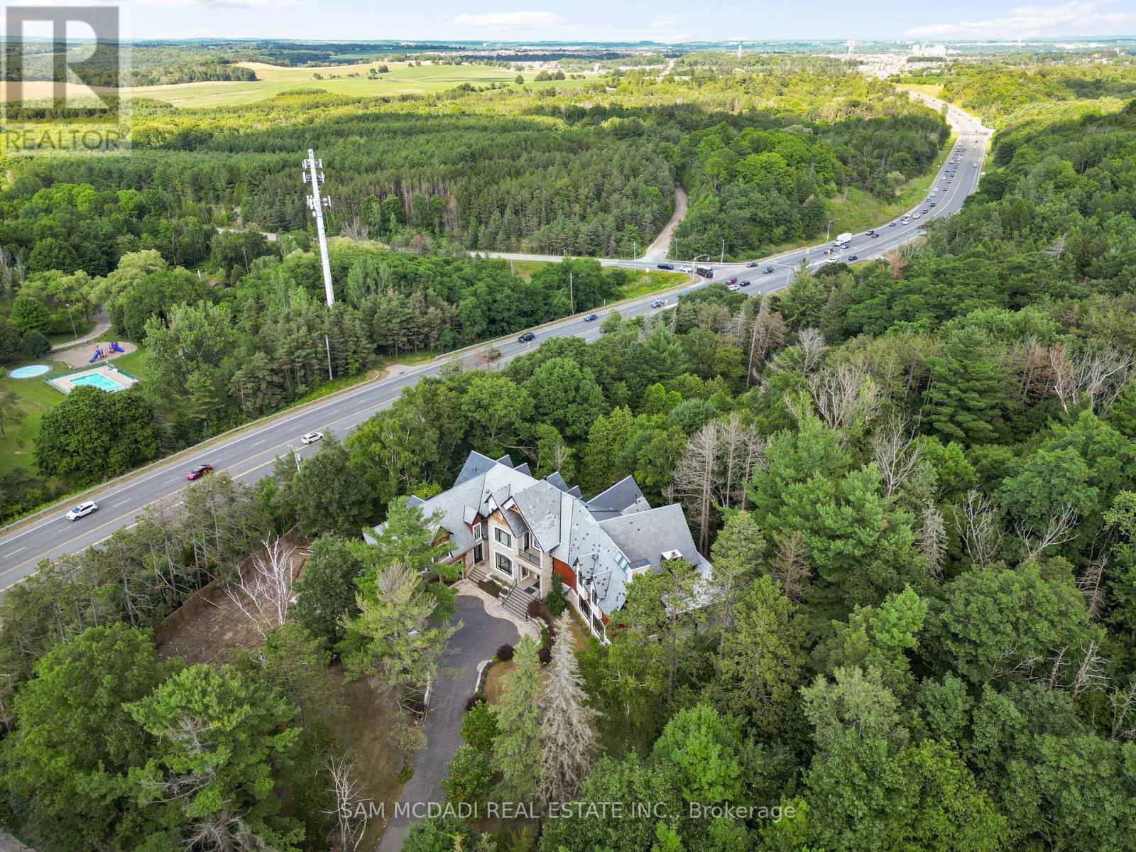 15 Glenview Heights Lane, King, ON - Outdoor With View