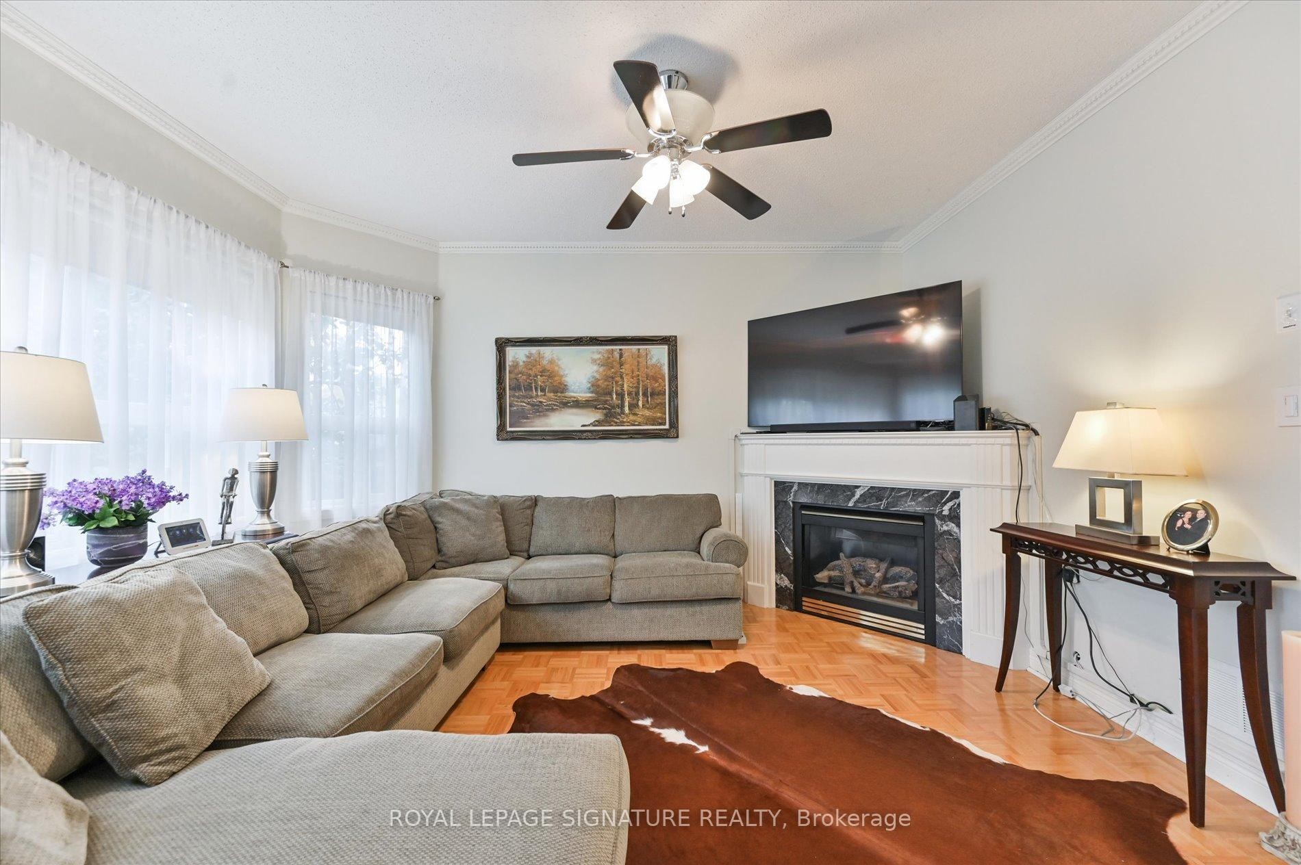 3485 Mcdowell Drive, Mississauga, ON - Indoor Photo Showing Living Room With Fireplace