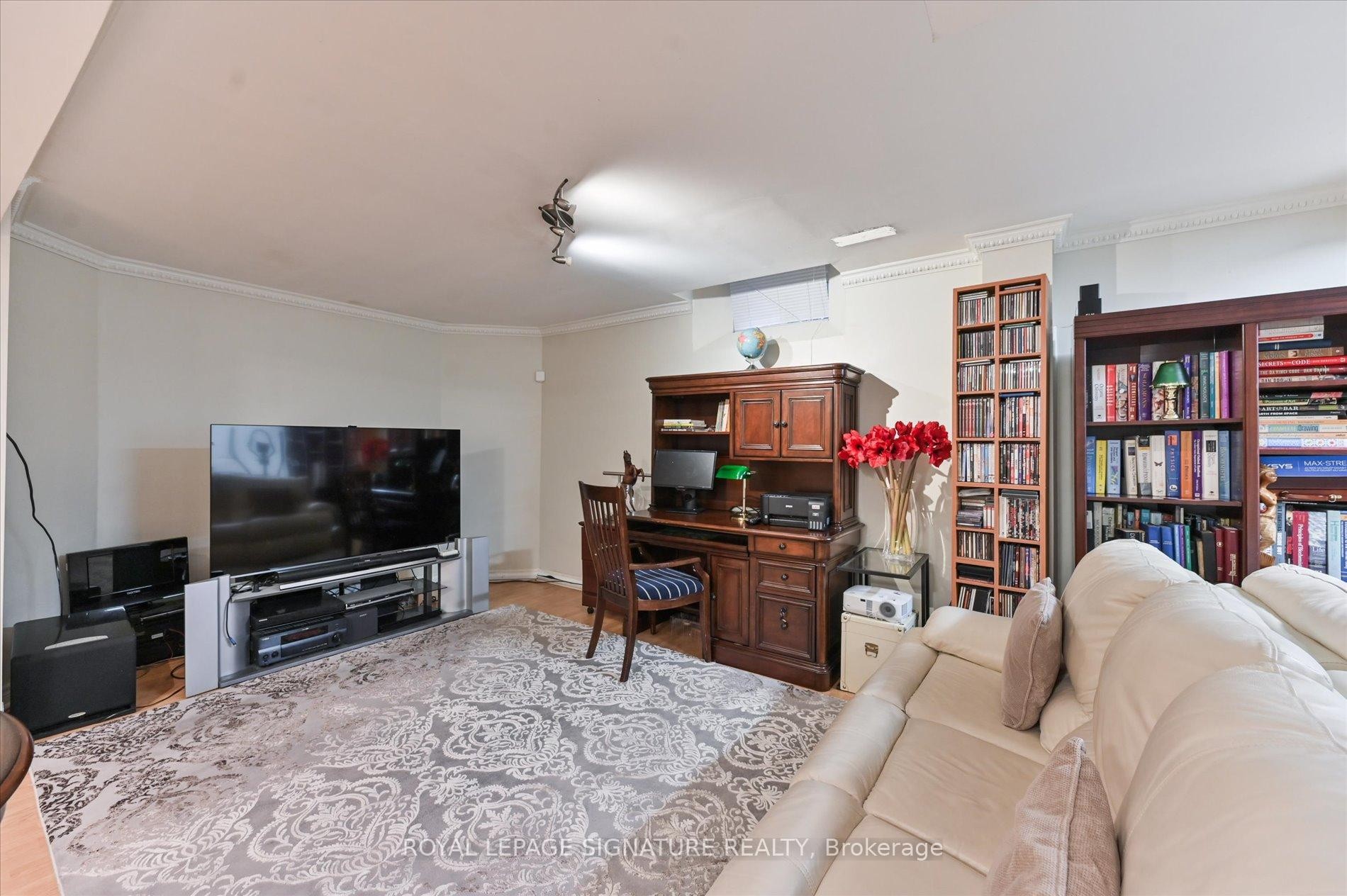 3485 Mcdowell Drive, Mississauga, ON - Indoor Photo Showing Other Room
