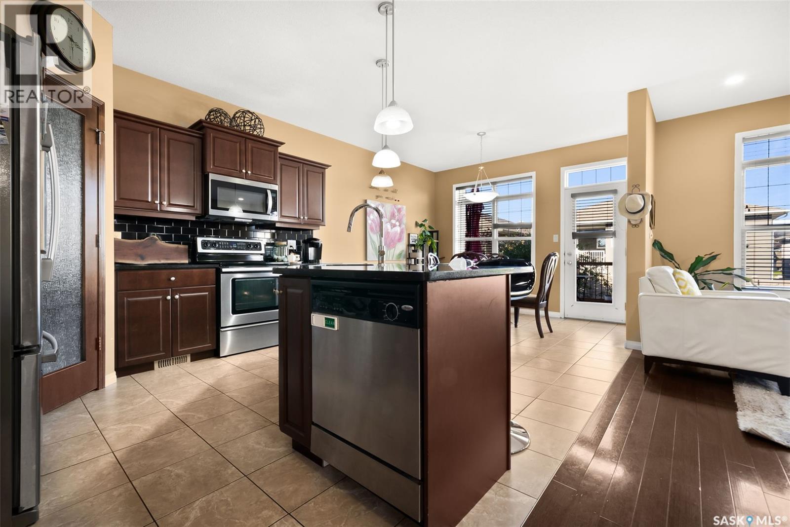 4638 Hames Crescent, Regina, SK - Indoor Photo Showing Kitchen