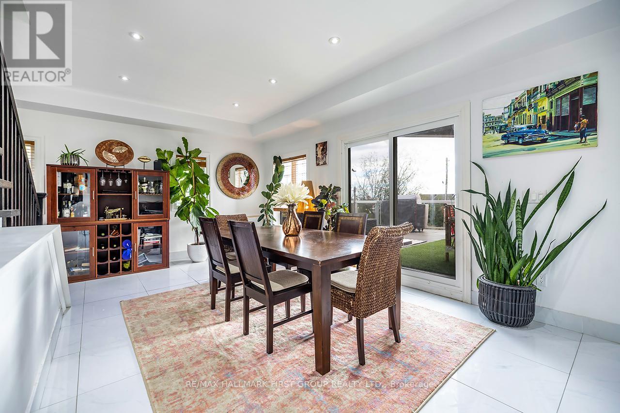 55 Ontoro Boulevard, Ajax, ON - Indoor Photo Showing Dining Room