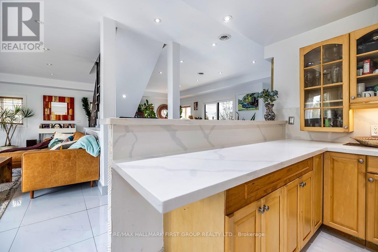 55 Ontoro Boulevard, Ajax, ON - Indoor Photo Showing Other Room