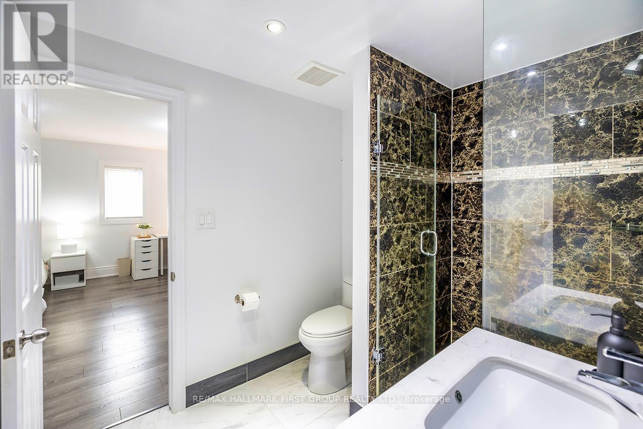 55 Ontoro Boulevard, Ajax, ON - Indoor Photo Showing Bathroom