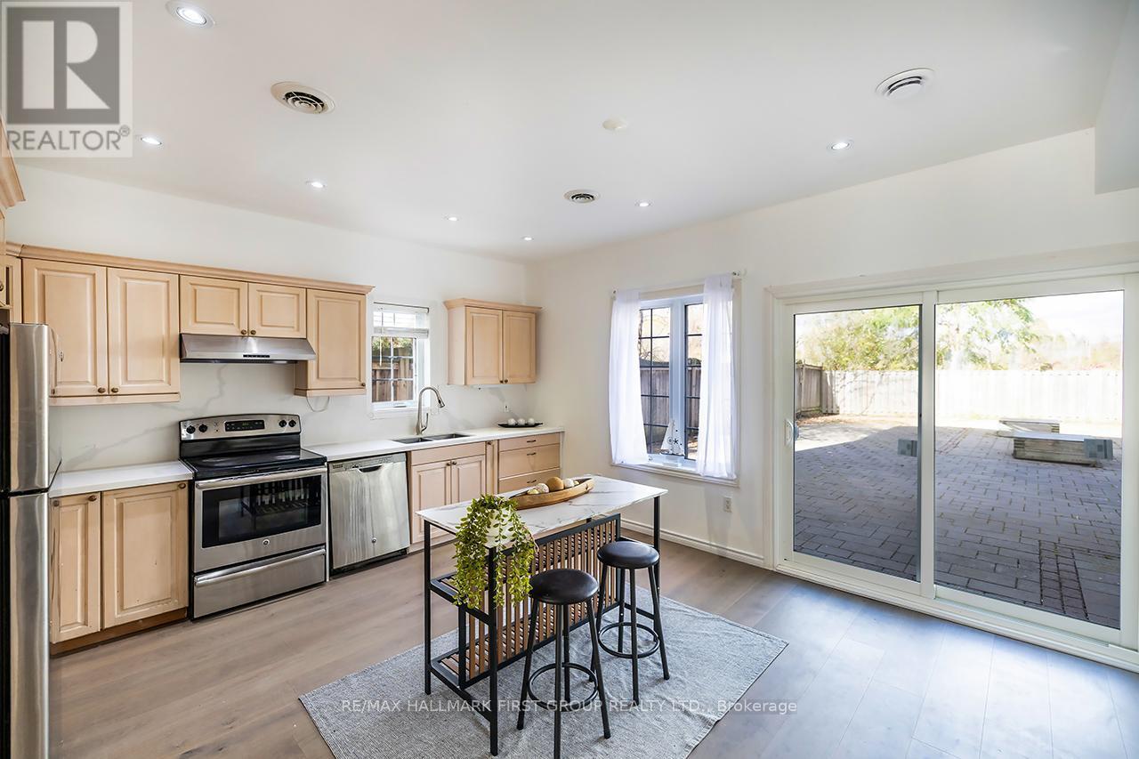55 Ontoro Boulevard, Ajax, ON - Indoor Photo Showing Kitchen