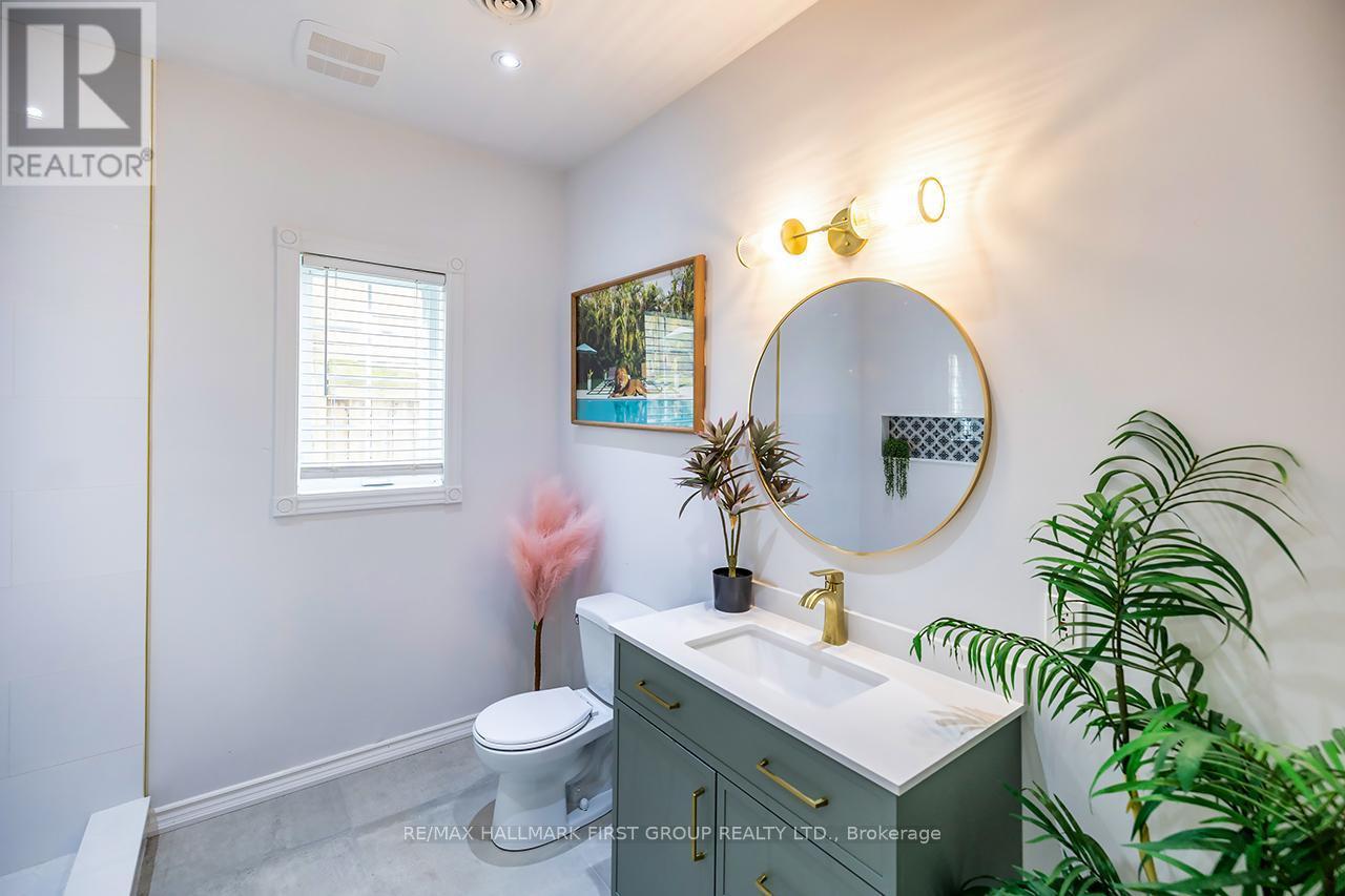 55 Ontoro Boulevard, Ajax, ON - Indoor Photo Showing Bathroom