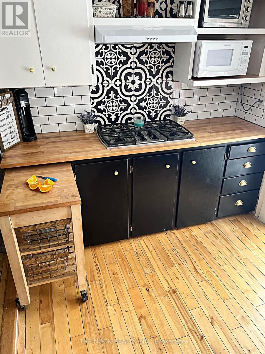 90 Thaeter Lane, Carlow/Mayo (Carlow Ward), ON -