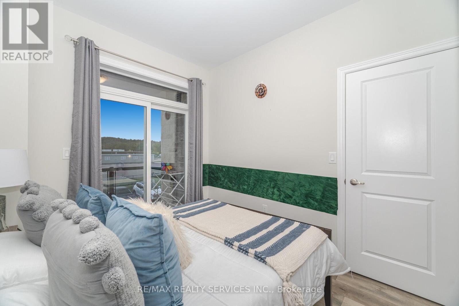 3 - 40 Zinfandel Drive, Hamilton, ON - Indoor Photo Showing Bedroom