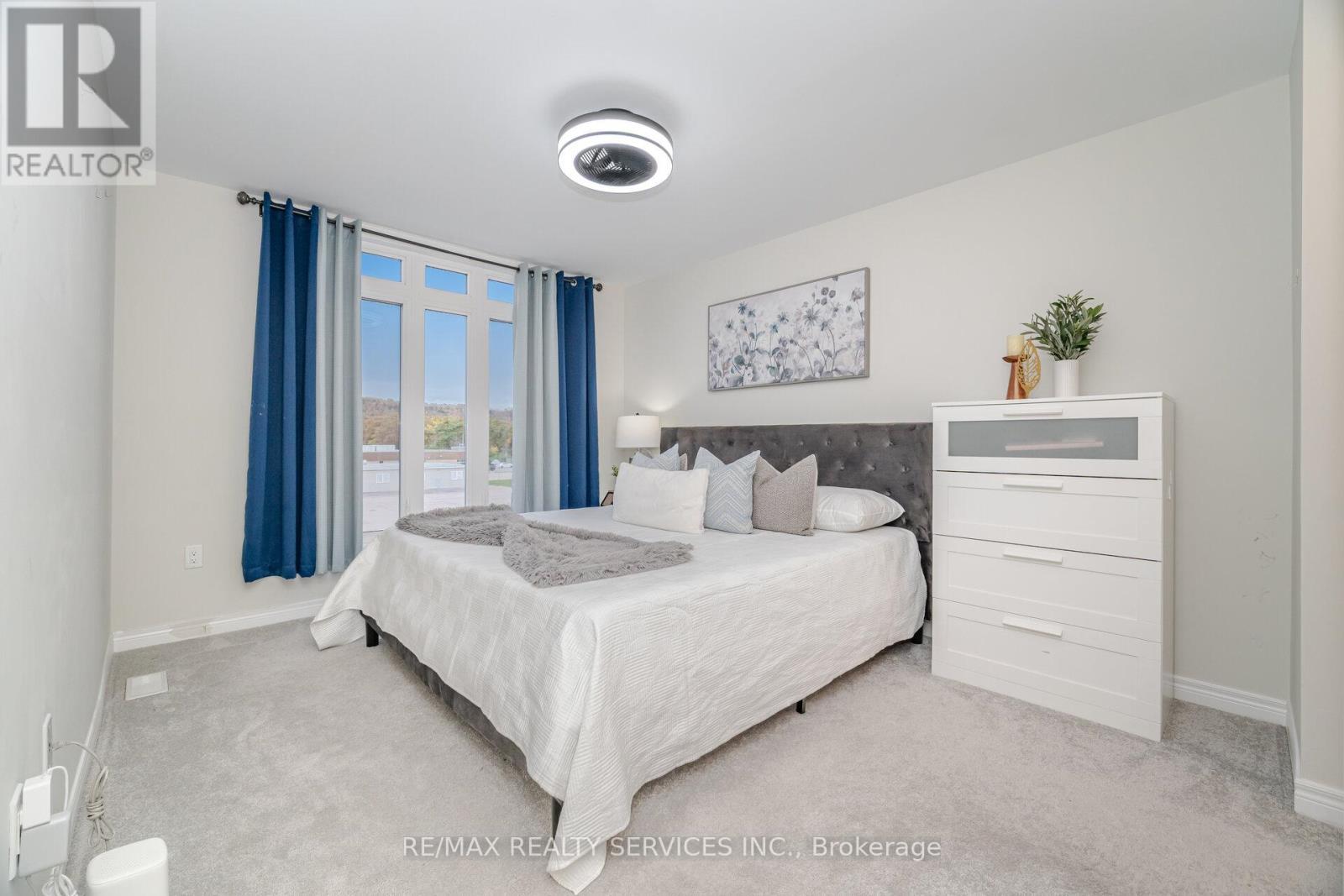 3 - 40 Zinfandel Drive, Hamilton, ON - Indoor Photo Showing Bedroom