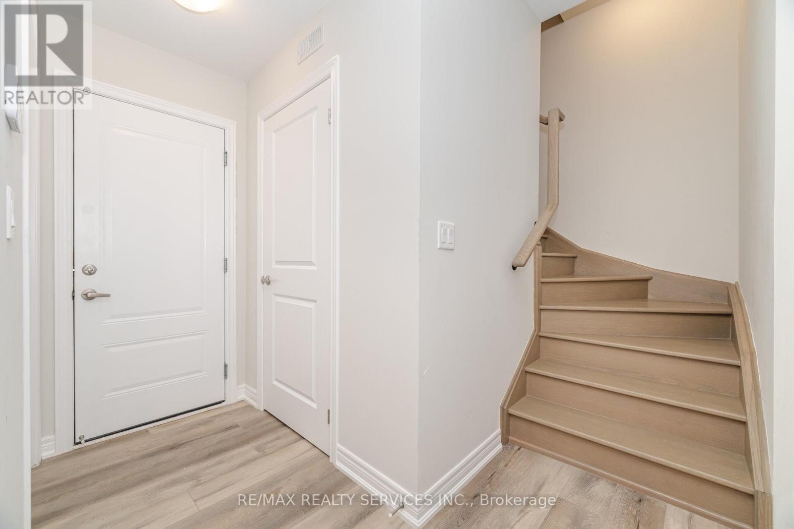 3 - 40 Zinfandel Drive, Hamilton, ON - Indoor Photo Showing Other Room