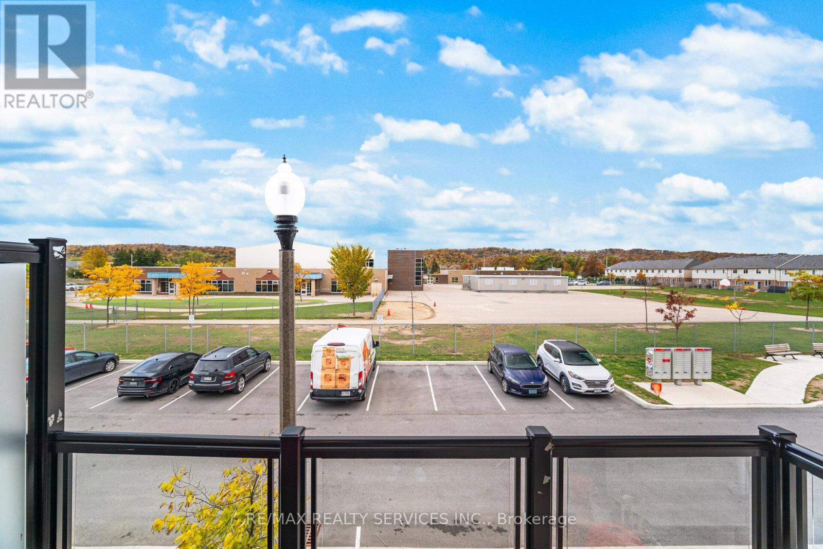 3 - 40 Zinfandel Drive, Hamilton, ON - Outdoor With View