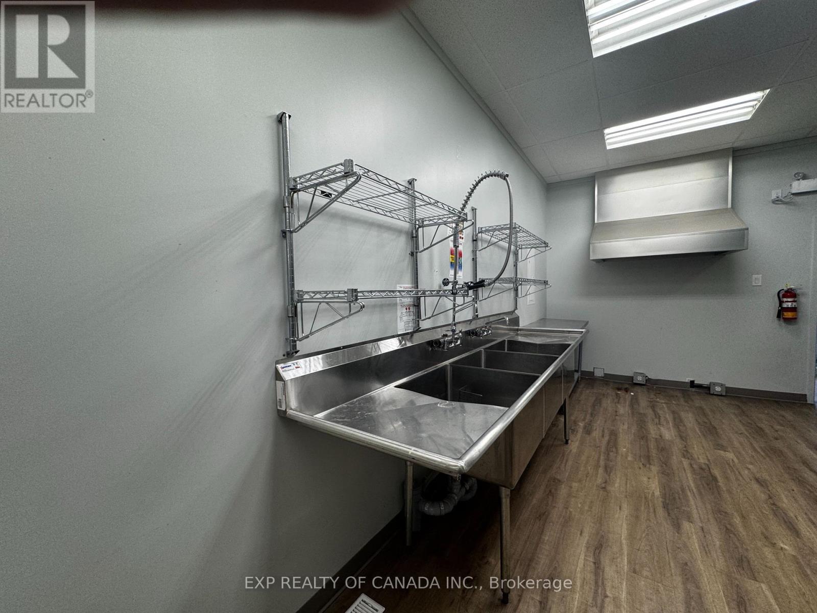 259-263 Third Avenue, Timmins (Tne - Central), ON