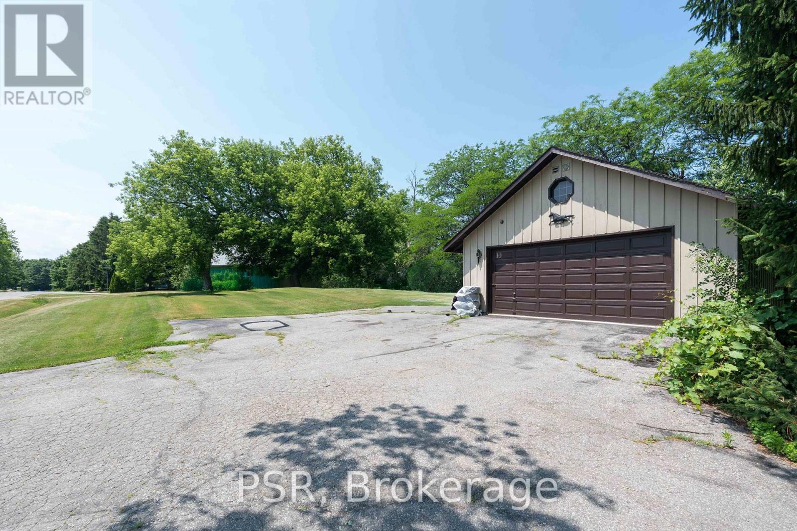 10 Kingscross Drive, King, ON - Outdoor