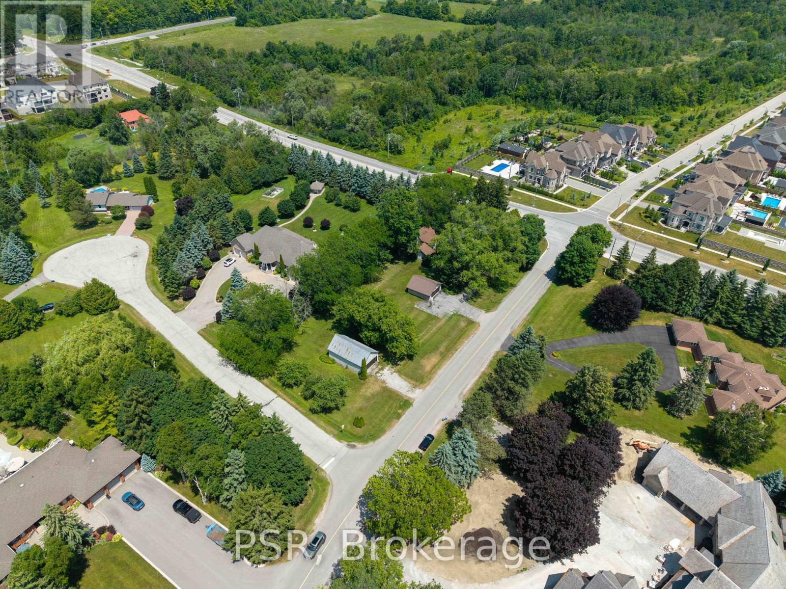 10 Kingscross Drive, King, ON - Outdoor With View