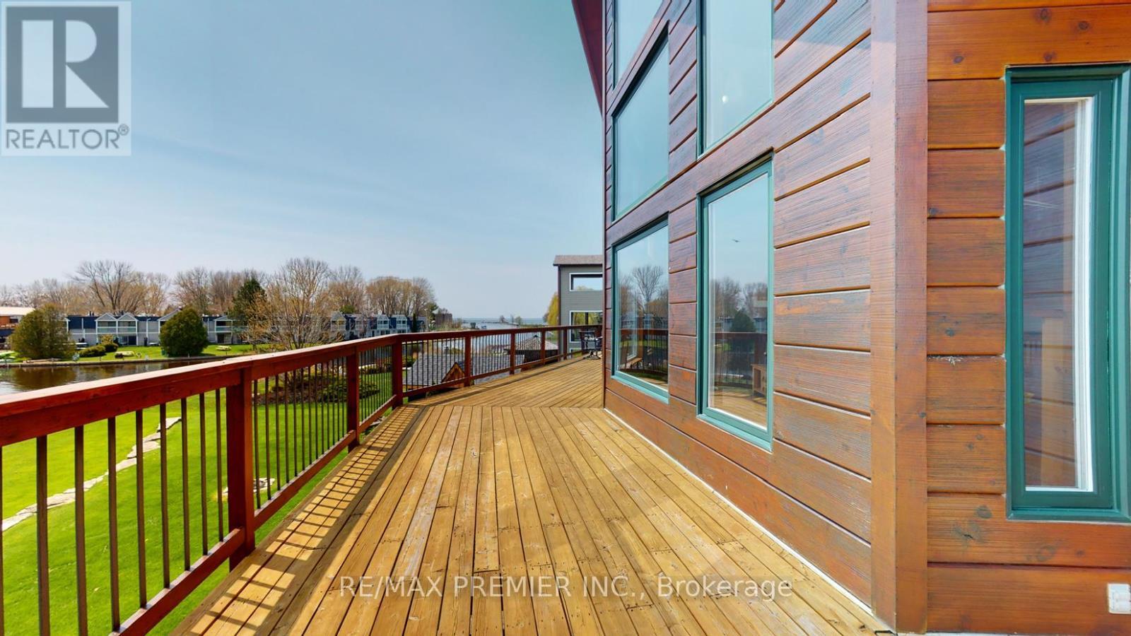 31 Paradise Boulevard, Ramara, ON - Outdoor With Deck Patio Veranda With Exterior
