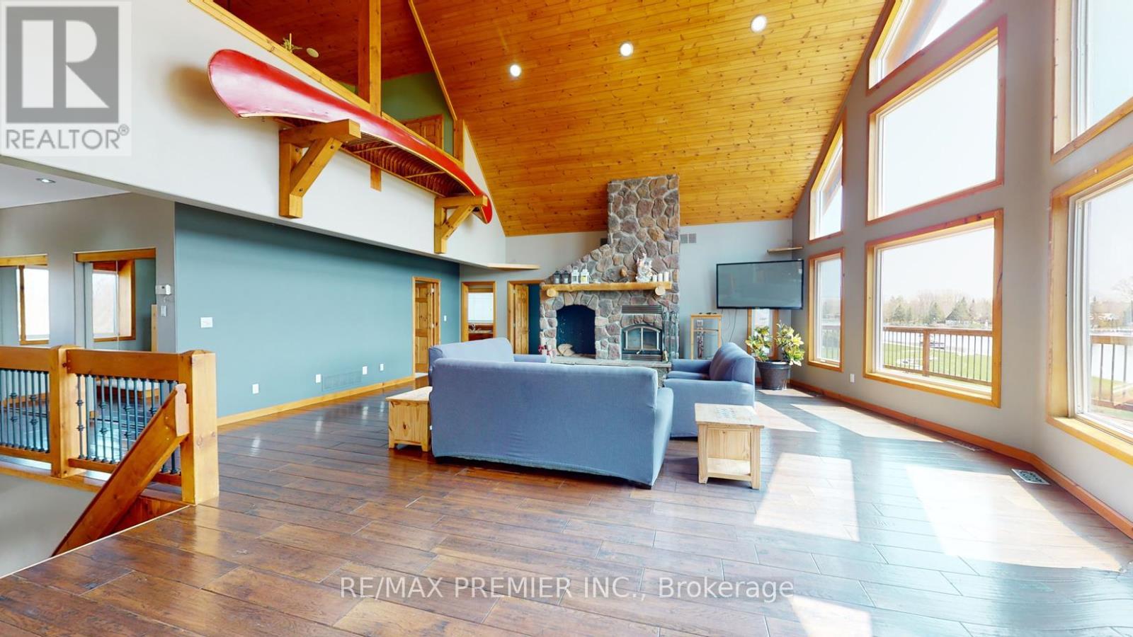 31 Paradise Boulevard, Ramara, ON - Indoor With Fireplace