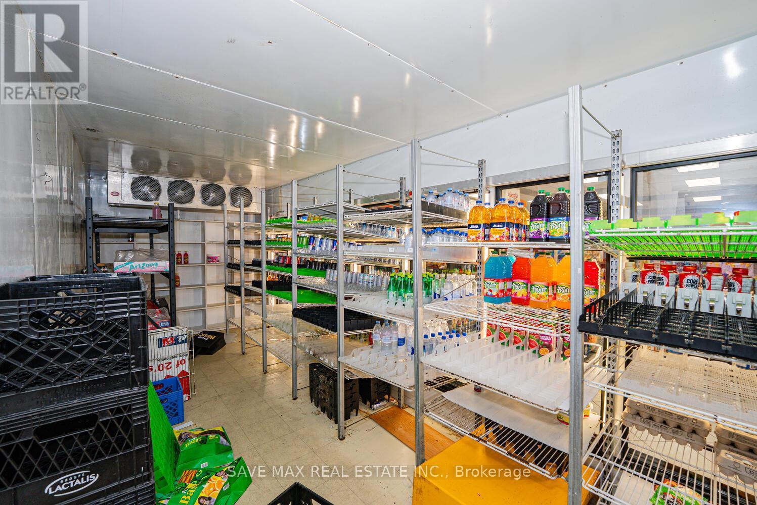 8 - 9505 Keele Street, Vaughan, ON