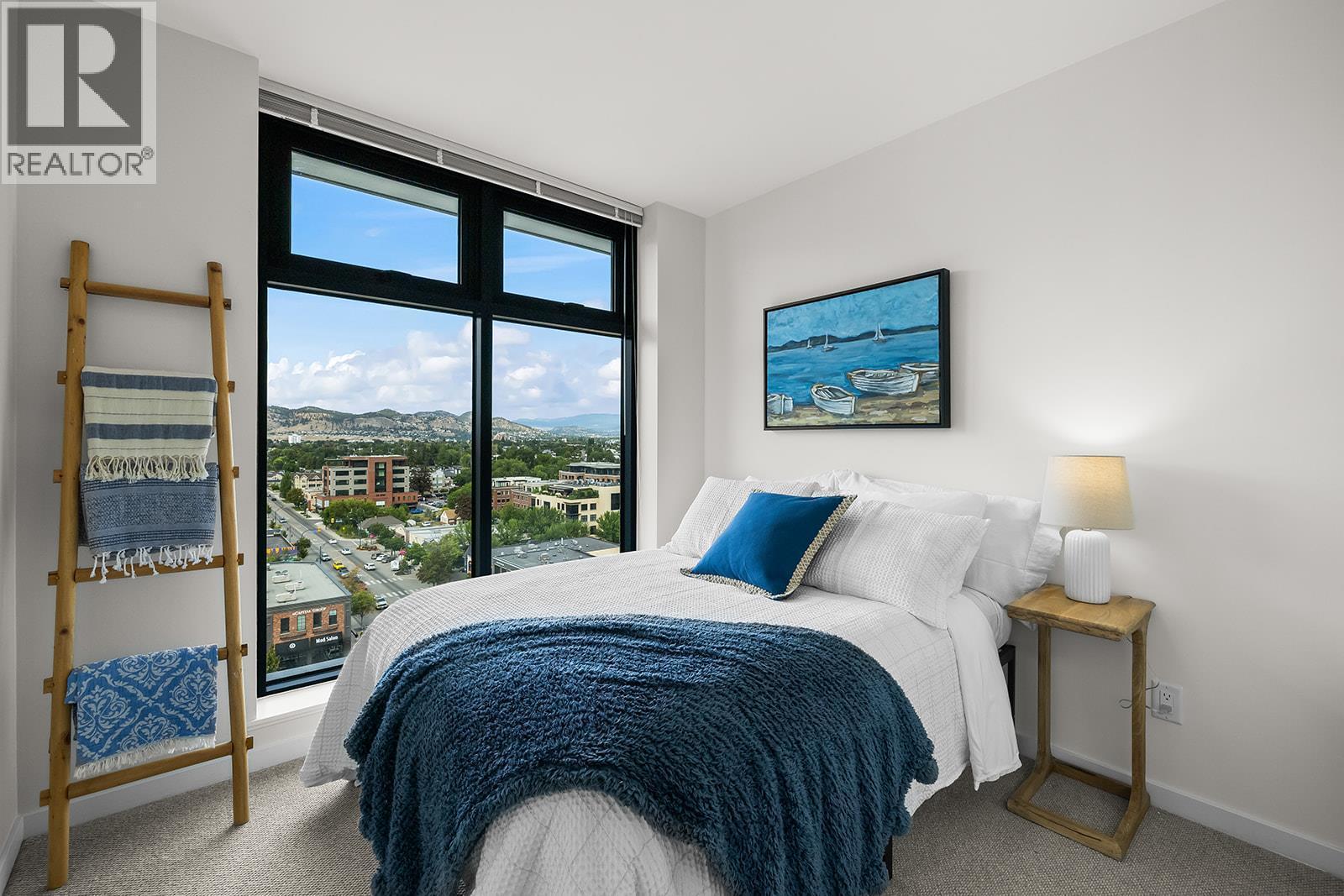 485 Groves Avenue Unit# 1201, Kelowna, BC - Indoor Photo Showing Bedroom