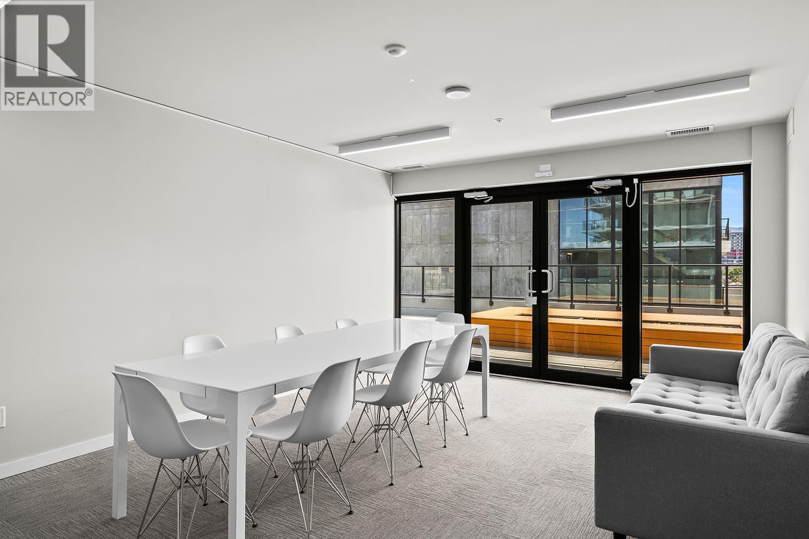 485 Groves Avenue Unit# 1201, Kelowna, BC - Indoor Photo Showing Other Room