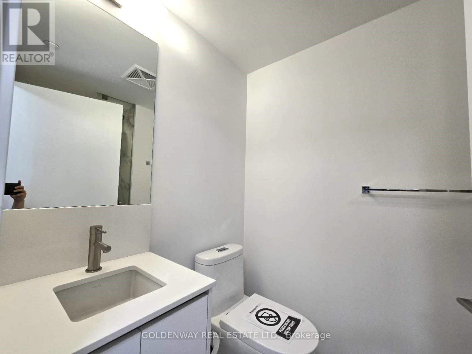 1216 - 1100 Sheppard Avenue W, Toronto, ON - Indoor Photo Showing Bathroom
